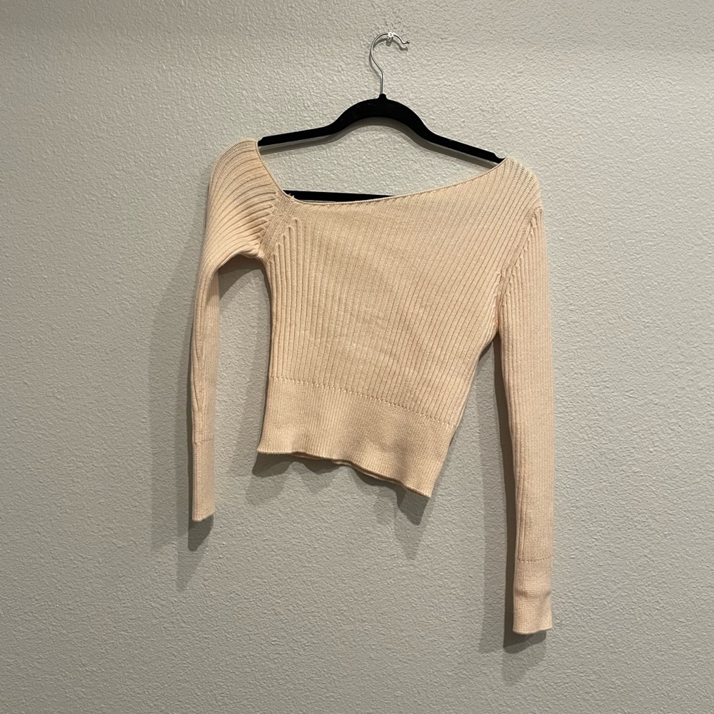 Beige off the shoulder cut out cropped sweater - Picture 3 of 5